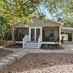 Birdsong Cottage𓇼Island Retreat+Central Location