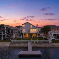 Cakewalk𓇼Canal Front+Private Dock+Walk to Beach