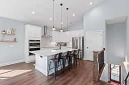 Starlight Cove𓇼Spacious+Stunning | 0.6mi to Beach