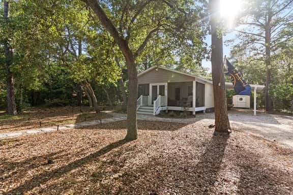 Birdsong Cottage𓇼Island Retreat+Central Location