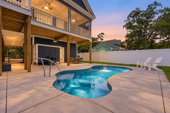Chasing SunsetsđźPrivate Pool+Luxury+Coastal Oasis - Image 4